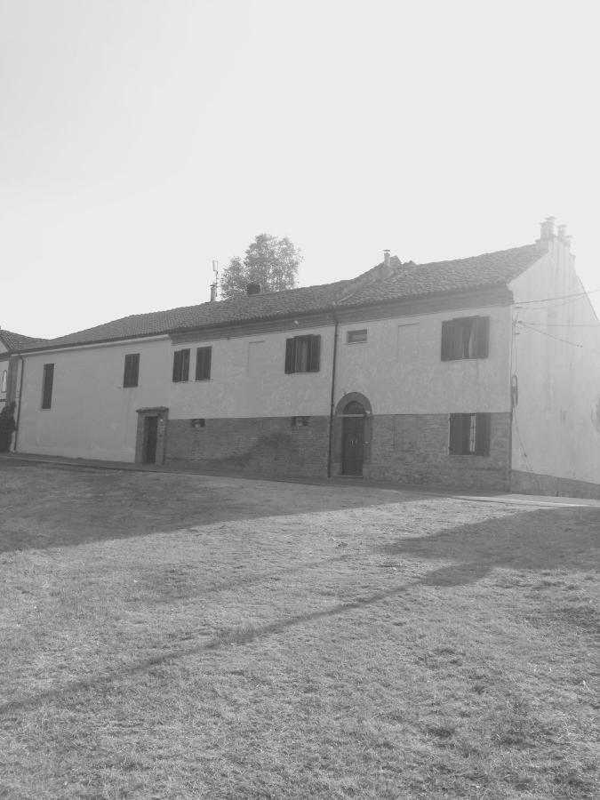 Cascina Maina Villa Diano d'Alba Exterior photo